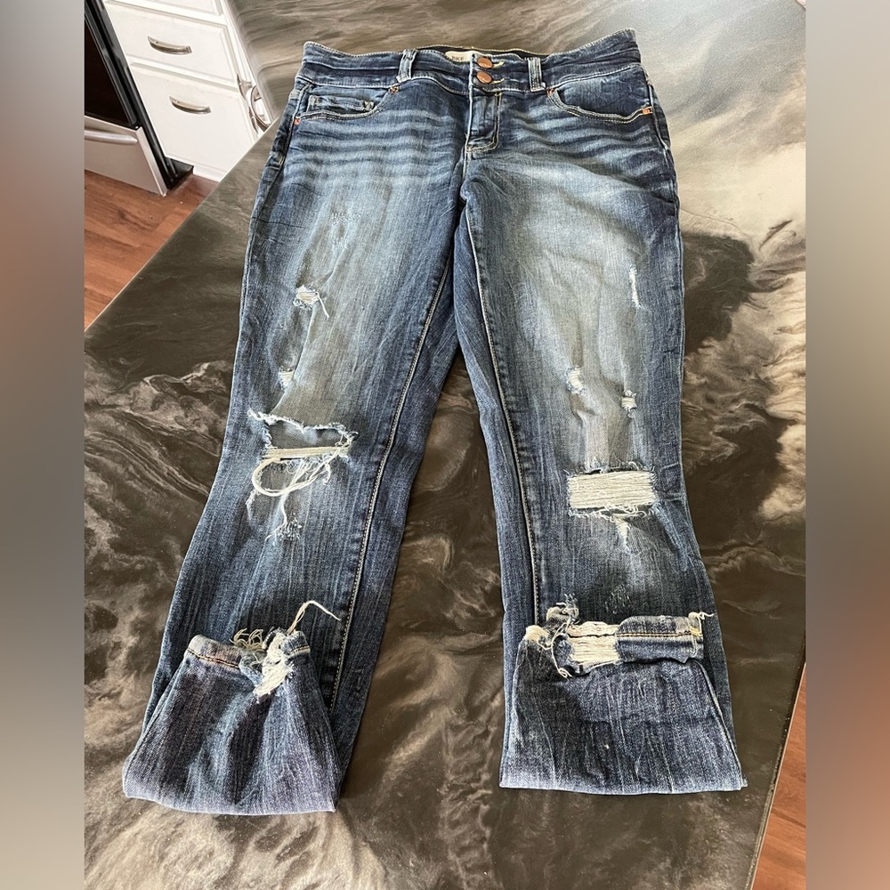 Buckle Victoria Ankle Skinny Jeans